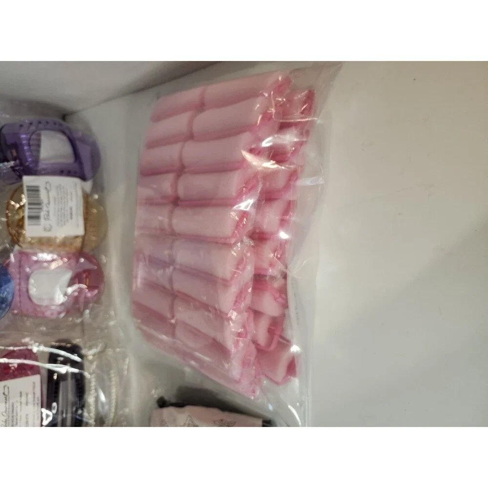 Lot Of 5 Packages Of Hair Accessories